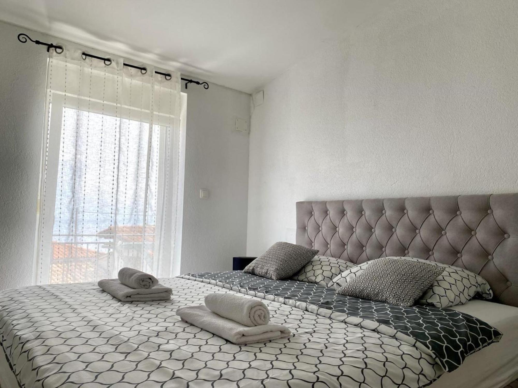 Apartments Ema Lovran Eksteriør billede