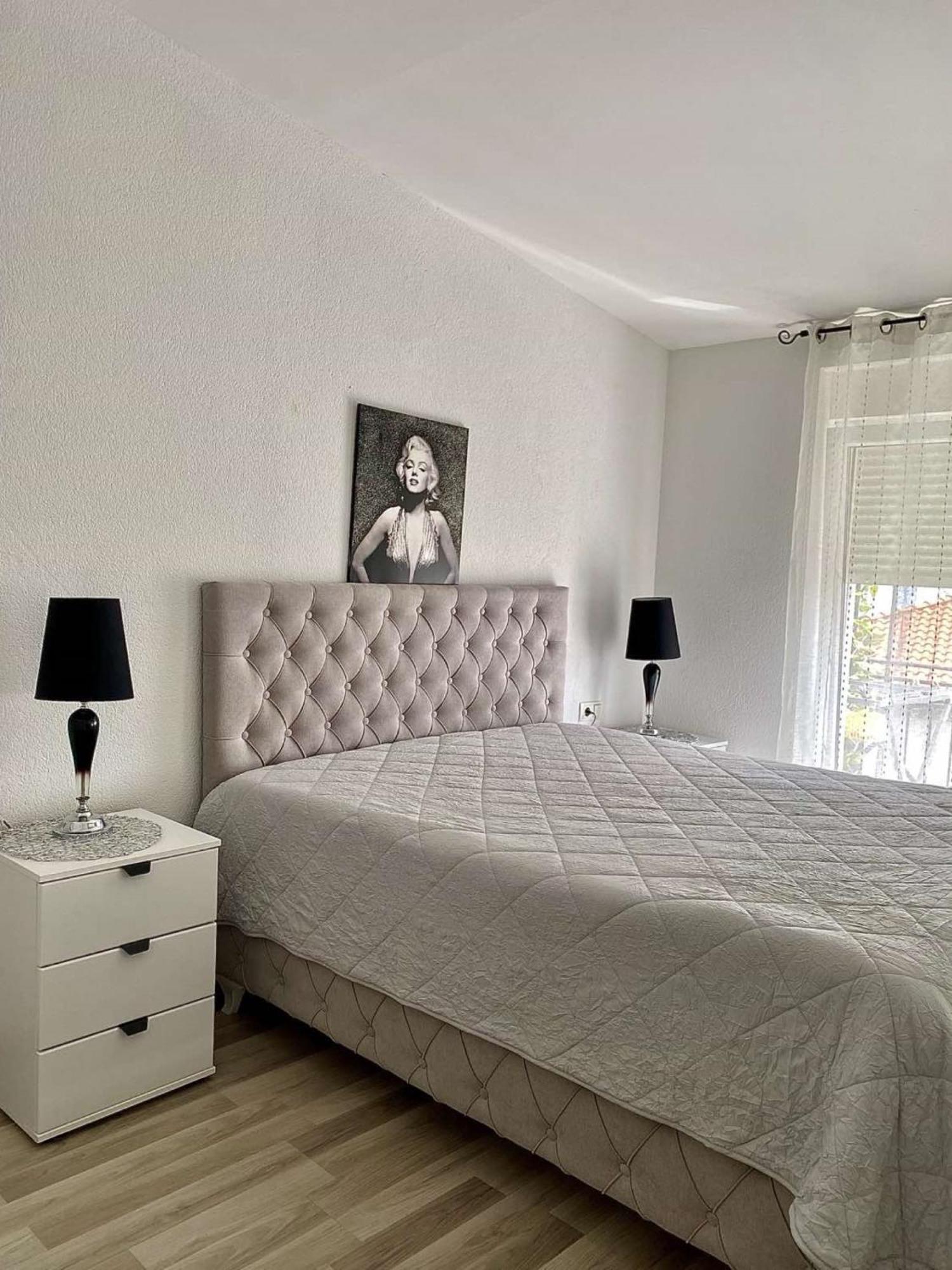 Apartments Ema Lovran Eksteriør billede